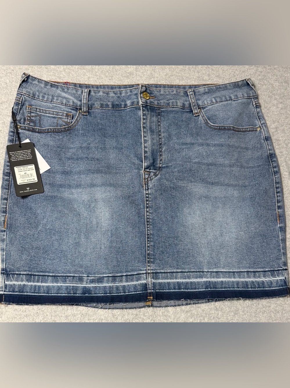 True Religion Women’s 40 Denim Studded Mini Skirt Light Mellow Wash NWT $164